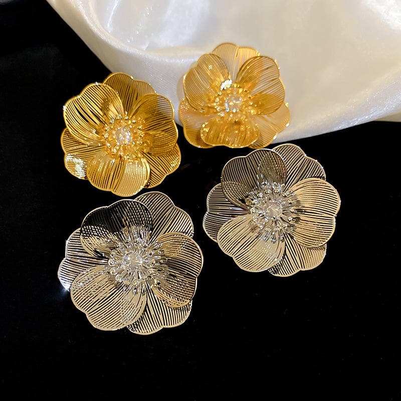 Silver Bloom Pearl Flower Statement Earrings for Women 🌸🤍