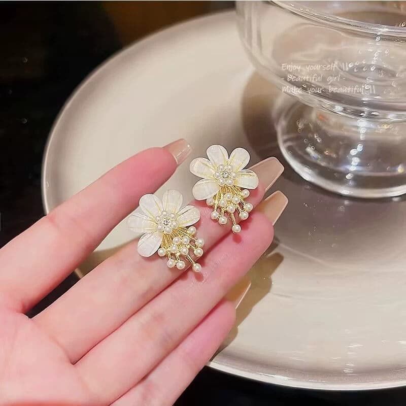 Pearl Blossom Korean Flower Stud Earrings for Women ✨