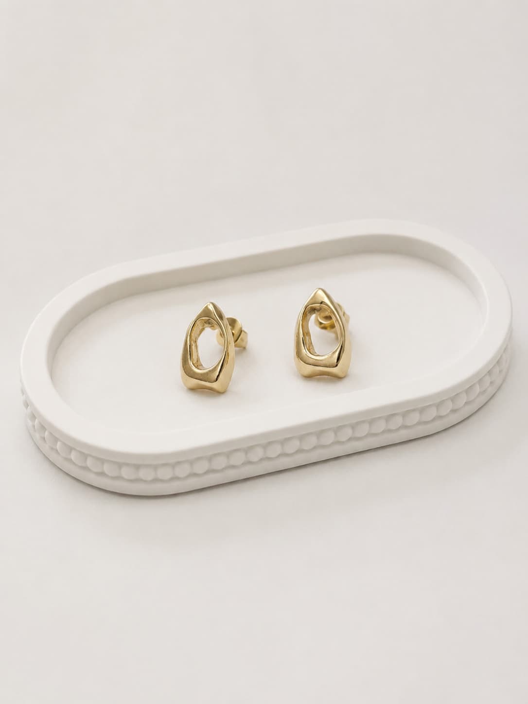 Sculpted Gold Oval Stud Earrings
