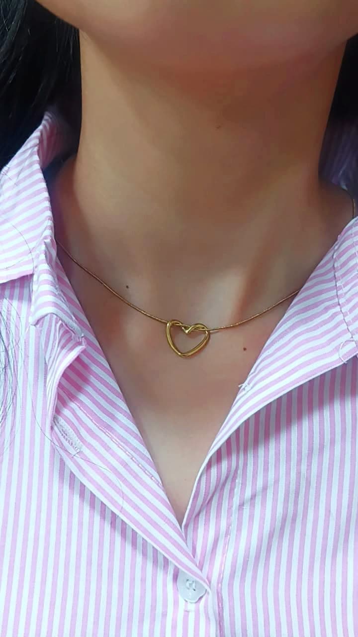 Minimalist Gold Heart Pendant Necklace for Women | Elegant Dainty Heart Chain | Rosela Jewels